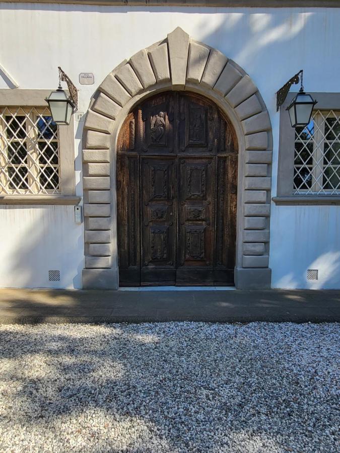 La Villa Apartments - Convenient For Sardinia And Corsica - 4 Beds - Private Parking Included With Camera Livorno Kültér fotó